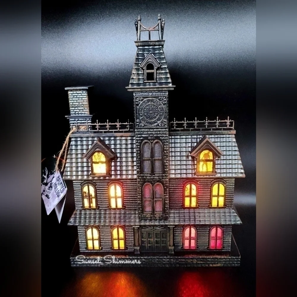 Halloween Haunted House Mansion Color Changing LED Lights & Sound Ghosts Cat New